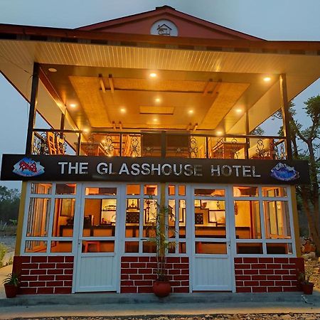 The Glasshouse Hotel Kawasoti Esterno foto